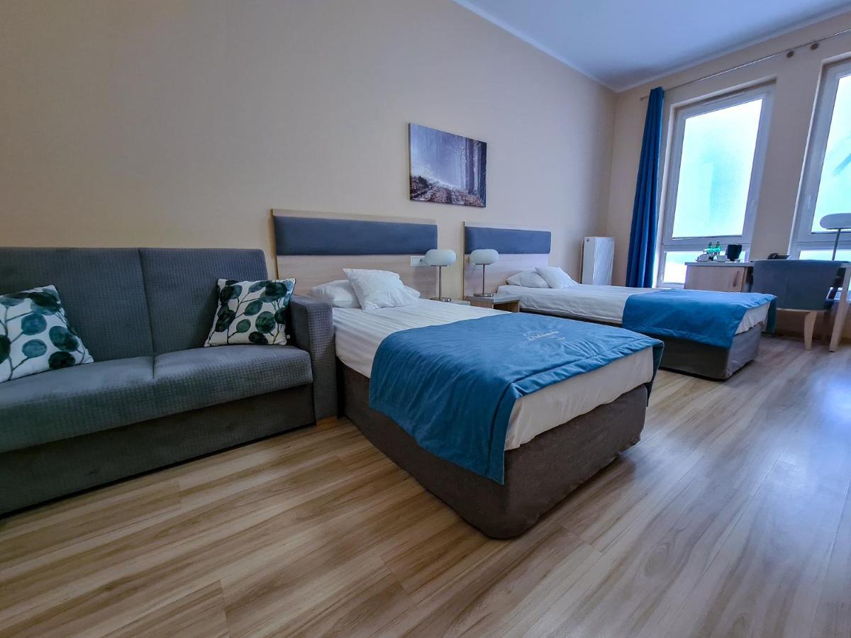 Antoninska Hotel & Apartamenty Лешно Экстерьер фото