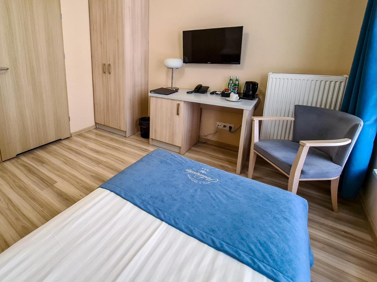 Antoninska Hotel & Apartamenty Лешно Экстерьер фото
