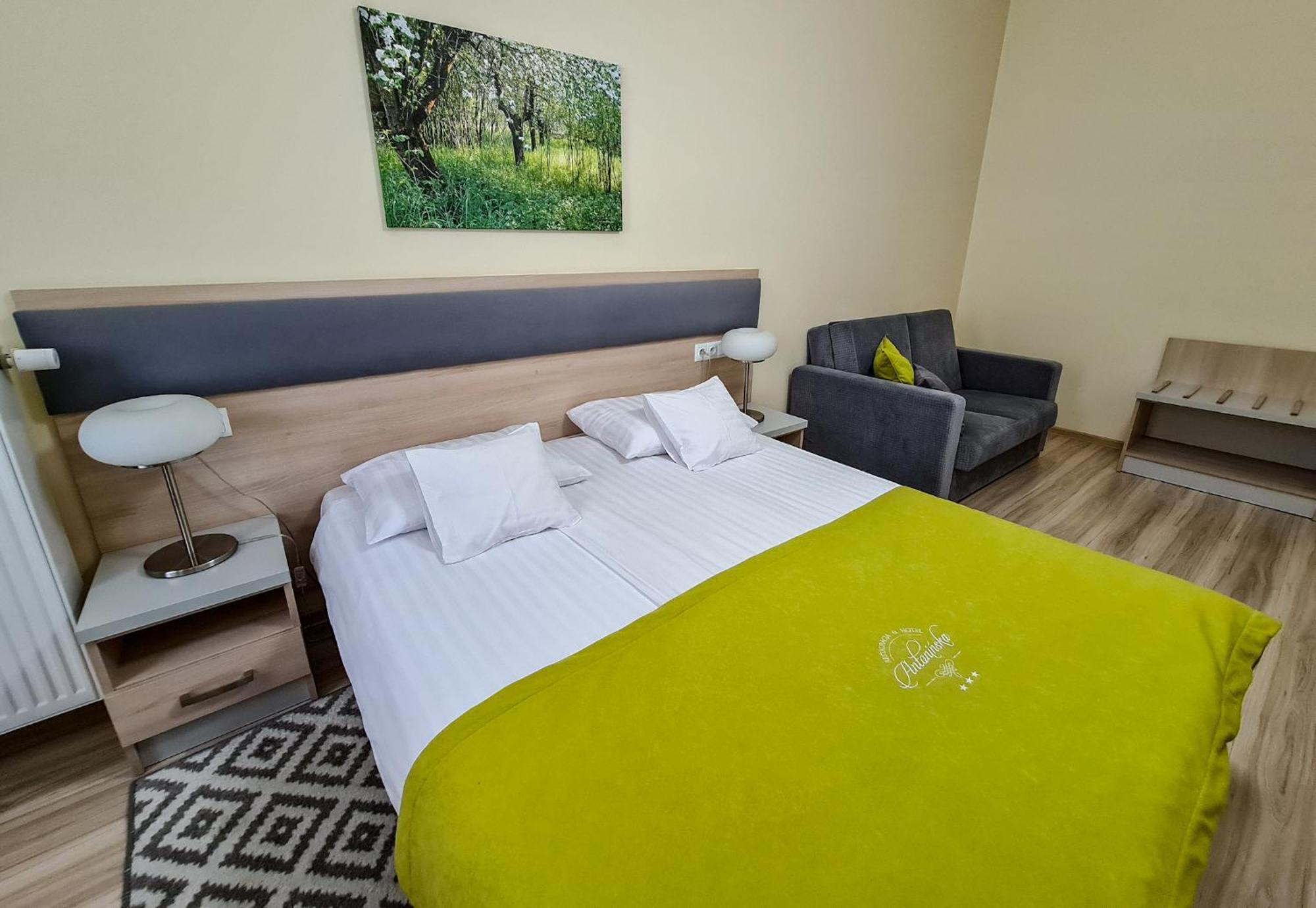 Antoninska Hotel & Apartamenty Лешно Экстерьер фото